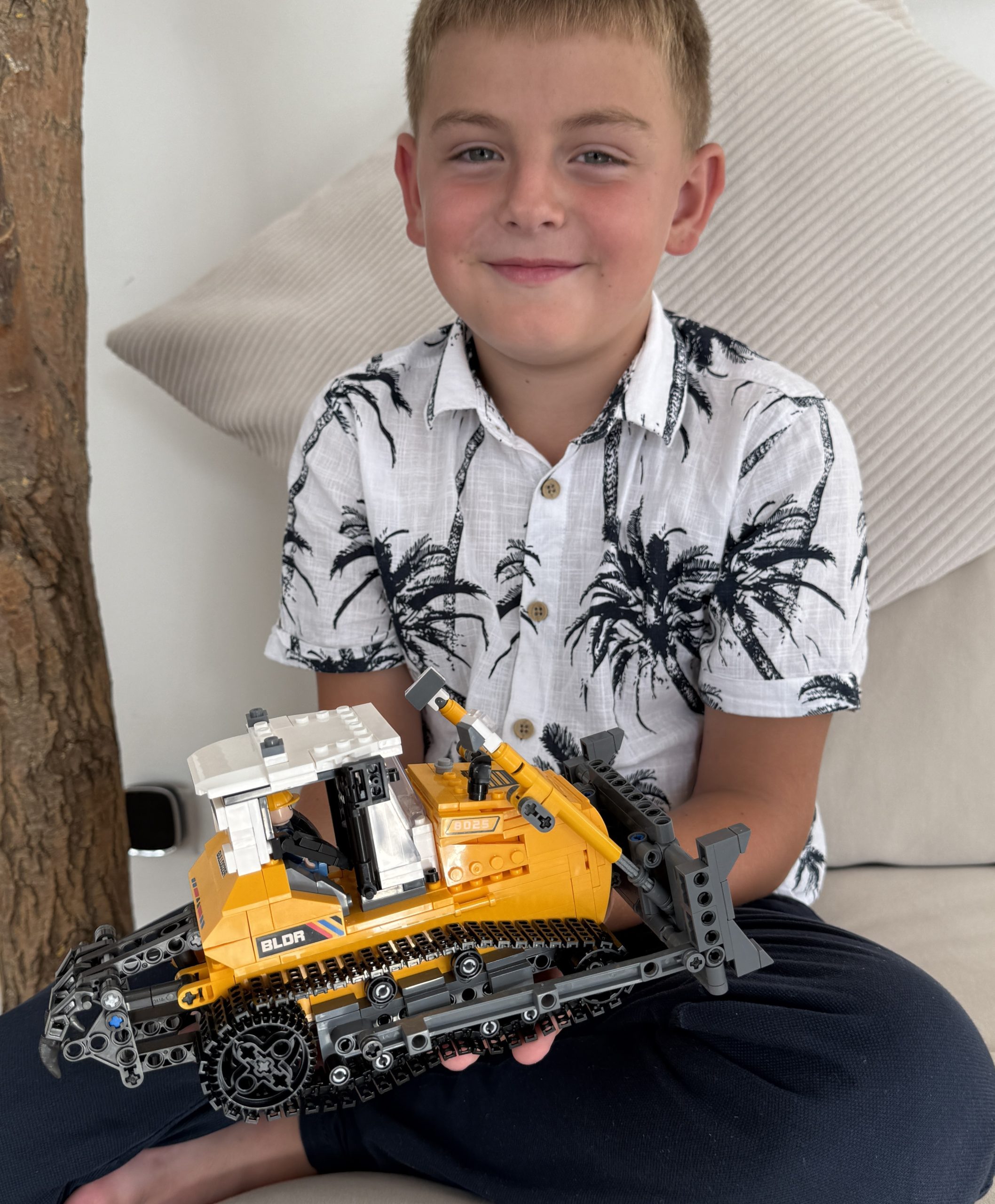 Конструктор Бульдозер (703 деталі) з фігуркою Lego будівельника Technic та рухомим ковшем - Зображення 2